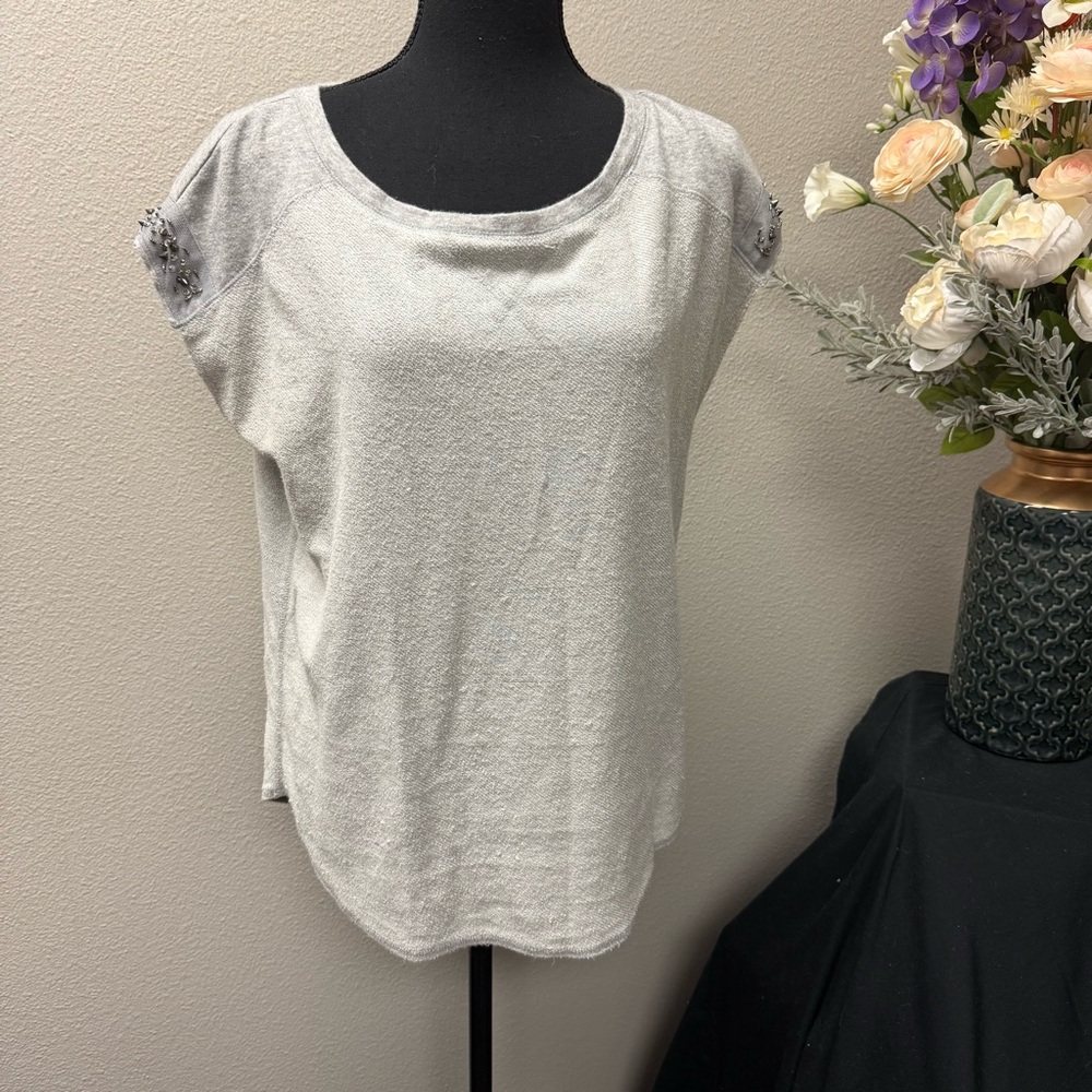 Rock & Republic Gray Embellished Sleeve Top Women’s Large – Casual Glam Sparkle